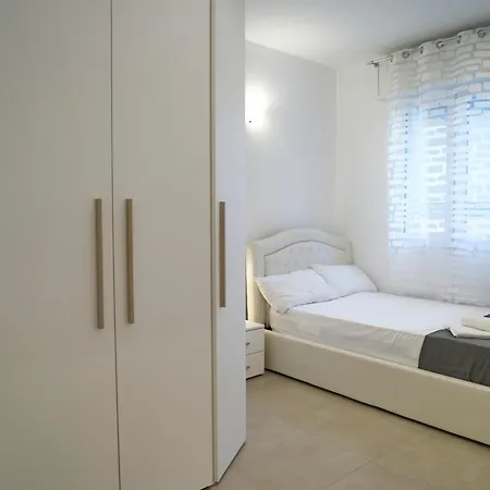 Adria Apartments Rimini Exterior photo